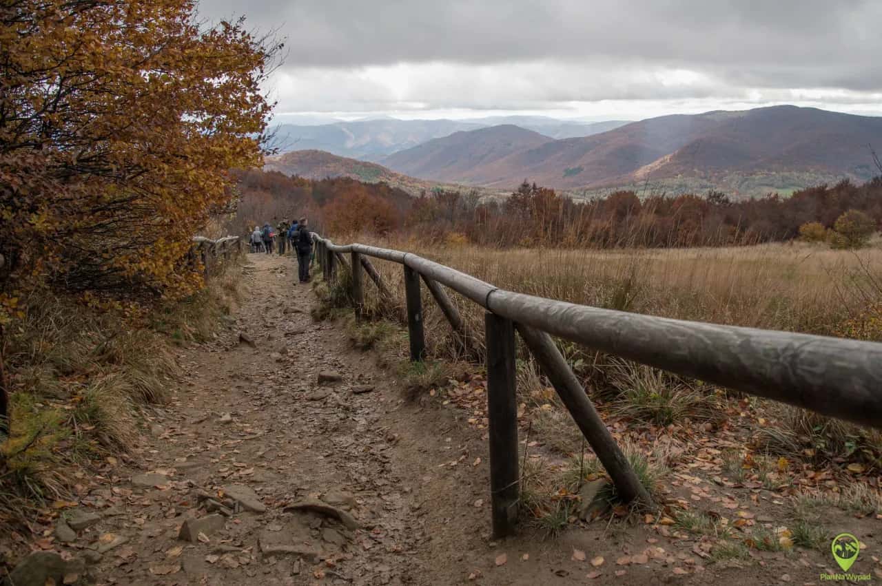 Gdzie nocować pod Tarnicą? Wybierz idealną bazę wypadową!